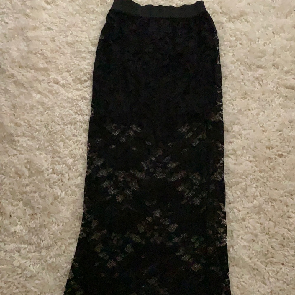 Boohoo black long skirt